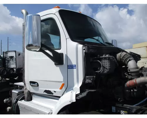 PETERBILT 579 CAB