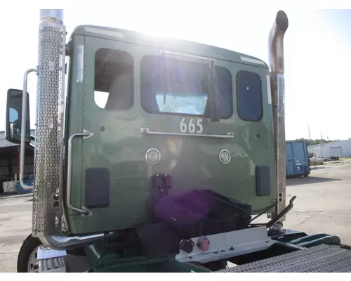 PETERBILT 579 CAB
