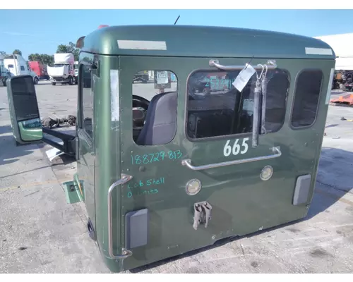 PETERBILT 579 CAB