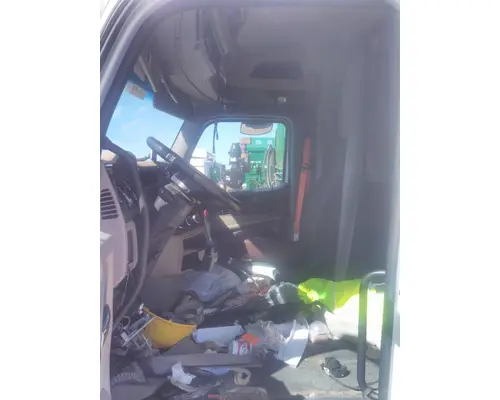 PETERBILT 579 CAB