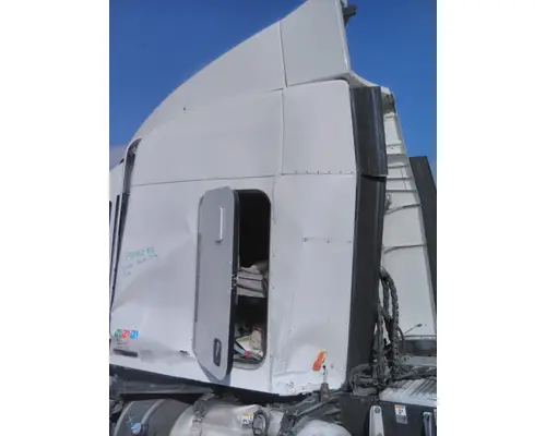 PETERBILT 579 CAB
