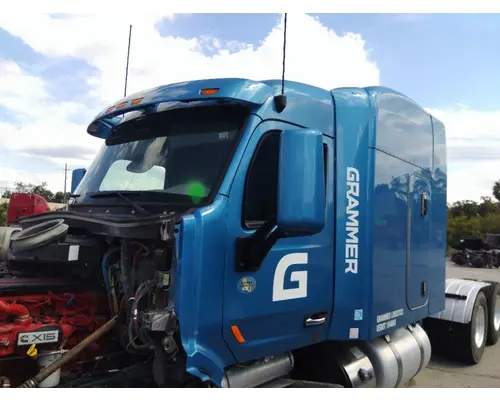 PETERBILT 579 CAB