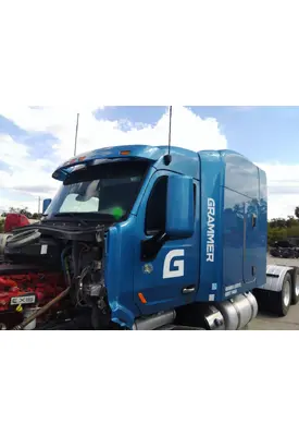 PETERBILT 579 CAB