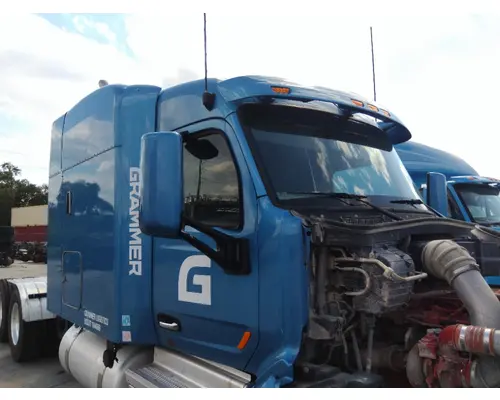 PETERBILT 579 CAB