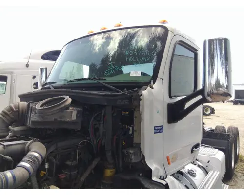 PETERBILT 579 CAB