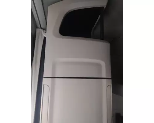 PETERBILT 579 CAB