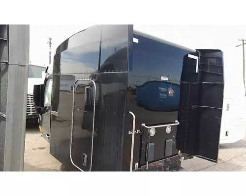 PETERBILT 579 CAB