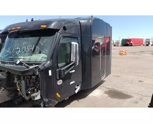 PETERBILT 579 CAB