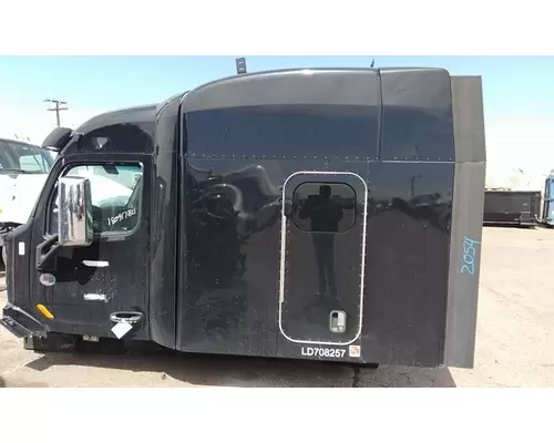 PETERBILT 579 CAB