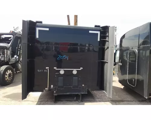PETERBILT 579 CAB