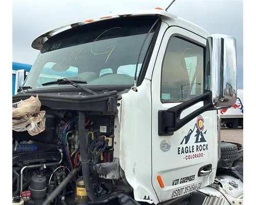 PETERBILT 579 CAB