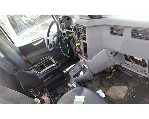 PETERBILT 579 CAB