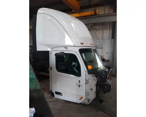 PETERBILT 579 CAB