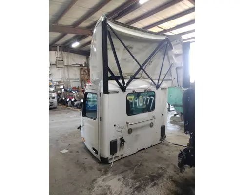 PETERBILT 579 CAB