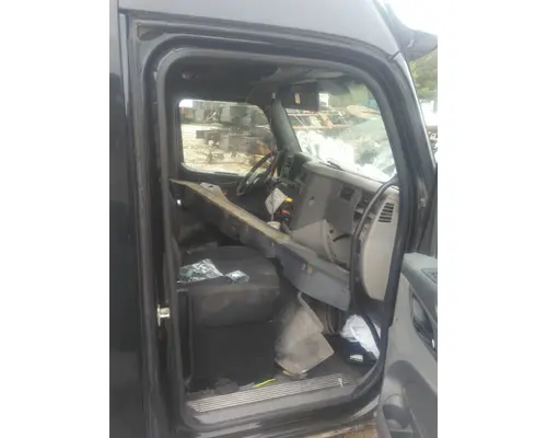 PETERBILT 579 CAB