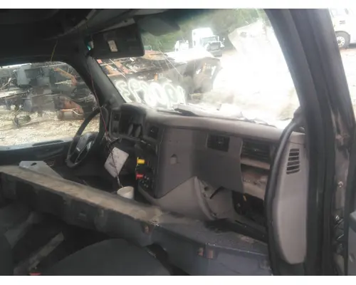PETERBILT 579 CAB