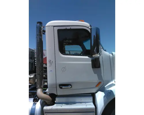 PETERBILT 579 CAB