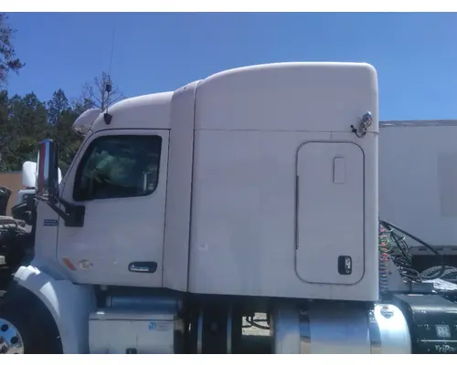 PETERBILT 579 CAB