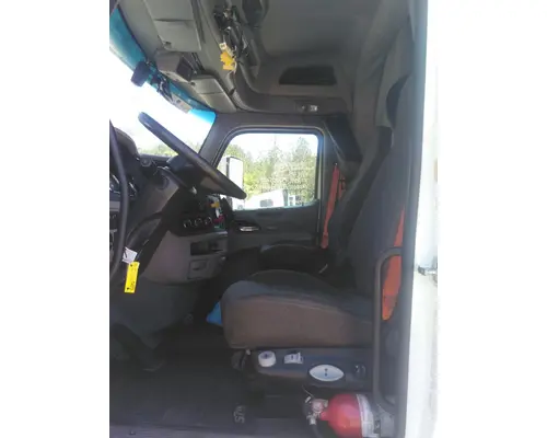 PETERBILT 579 CAB