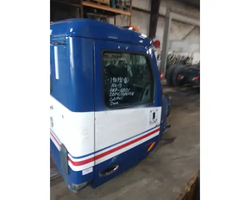 PETERBILT 579 CAB