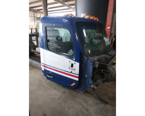PETERBILT 579 CAB