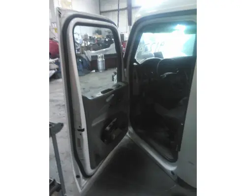 PETERBILT 579 CAB