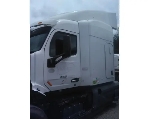 PETERBILT 579 CAB