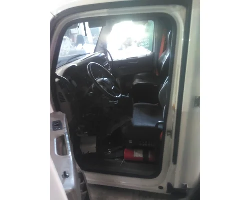 PETERBILT 579 CAB
