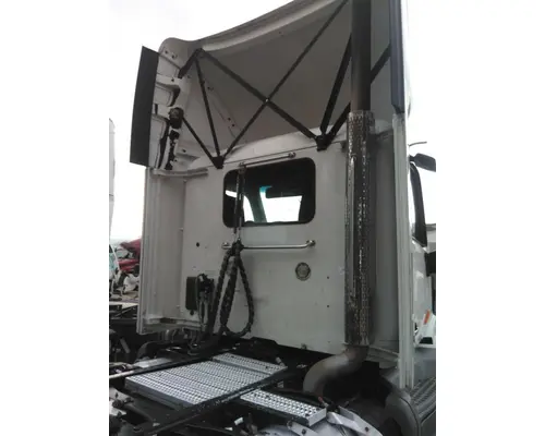 PETERBILT 579 CAB