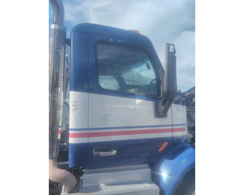 PETERBILT 579 CAB
