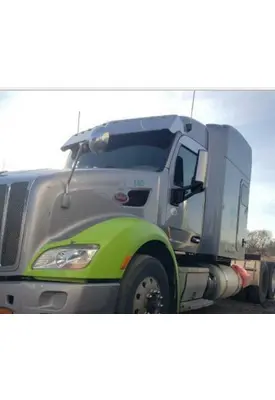 PETERBILT 579 CAB