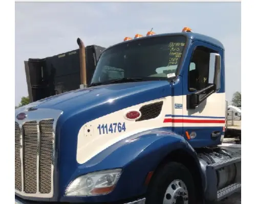 PETERBILT 579 CAB