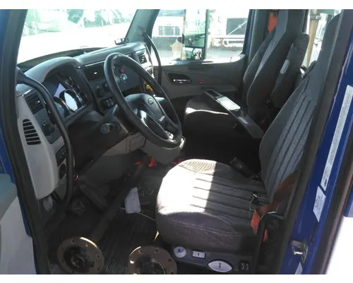 PETERBILT 579 CAB