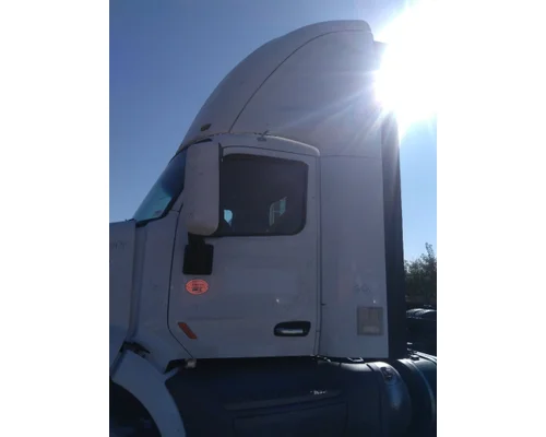 PETERBILT 579 CAB