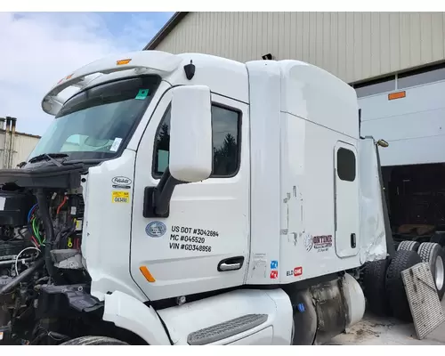 PETERBILT 579 CAB