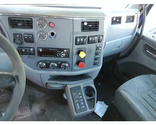 PETERBILT 579 CAB