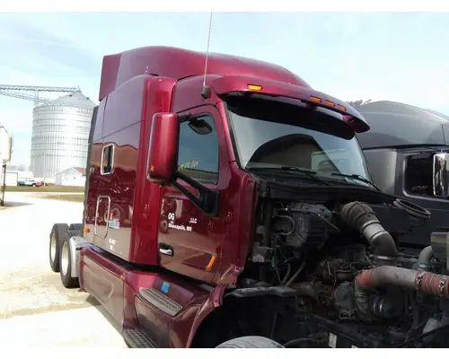 PETERBILT 579 CAB