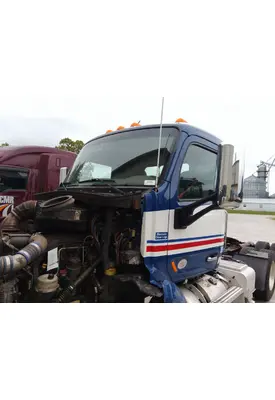 PETERBILT 579 CAB