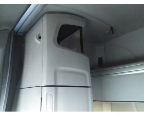 PETERBILT 579 CAB