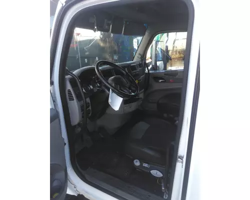 PETERBILT 579 CAB