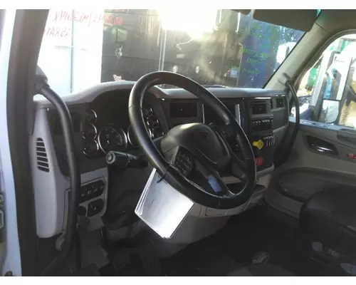 PETERBILT 579 CAB