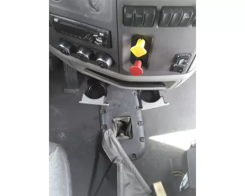 PETERBILT 579 CAB