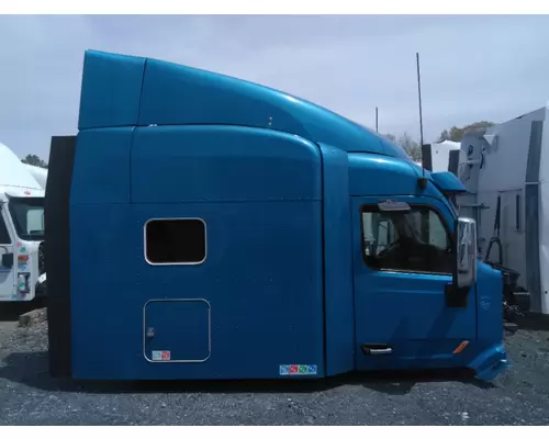 PETERBILT 579 CAB