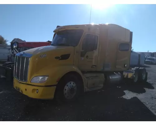 PETERBILT 579 CAB