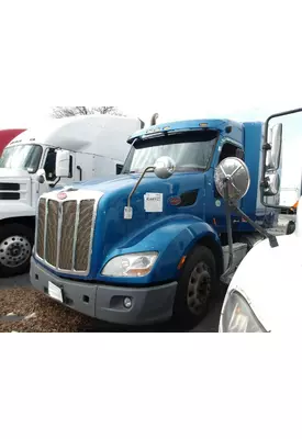 PETERBILT 579 CAB