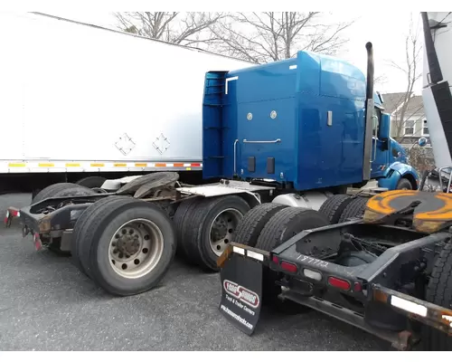 PETERBILT 579 CAB