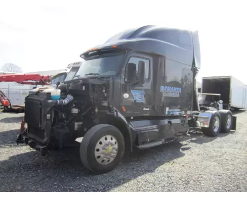 PETERBILT 579 CAB