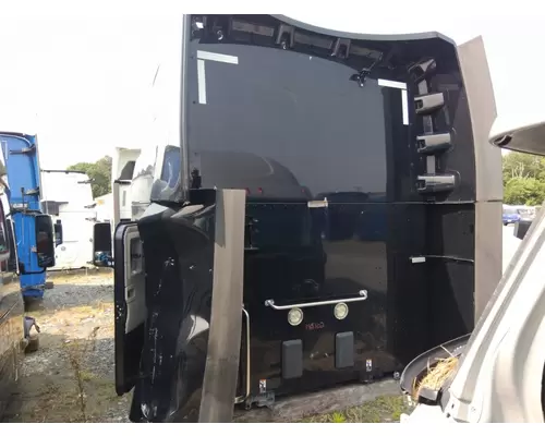 PETERBILT 579 CAB