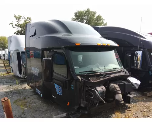 PETERBILT 579 CAB
