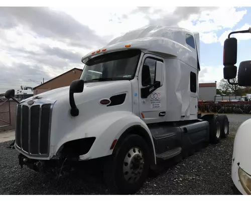 PETERBILT 579 CAB